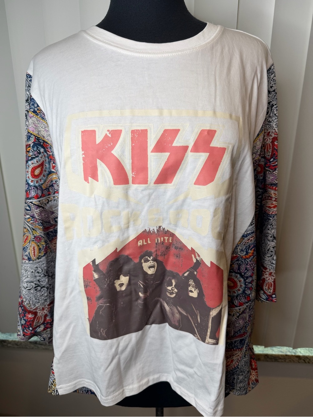 Kiss White Raglan Tee with Red Logo & Multicolor Paisley Sleeves One Size